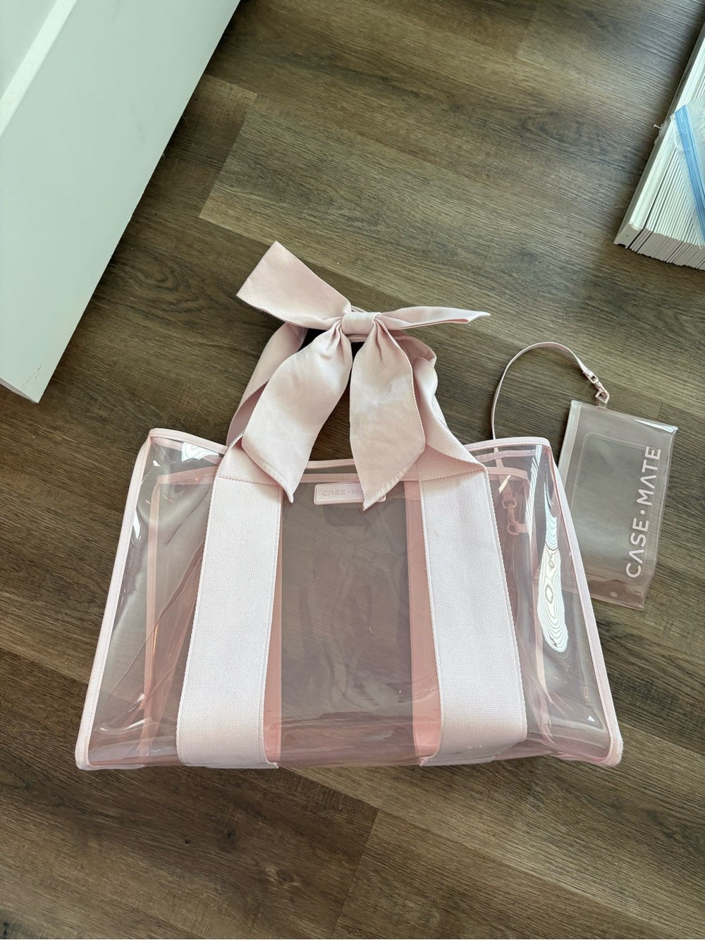case-mate Pale Pink Clear Tote with Matching Pouch - Picture 2 of 5